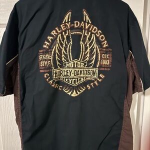 Harley-Davidson Black and Tan Classic Style  Button Down Shirt.
